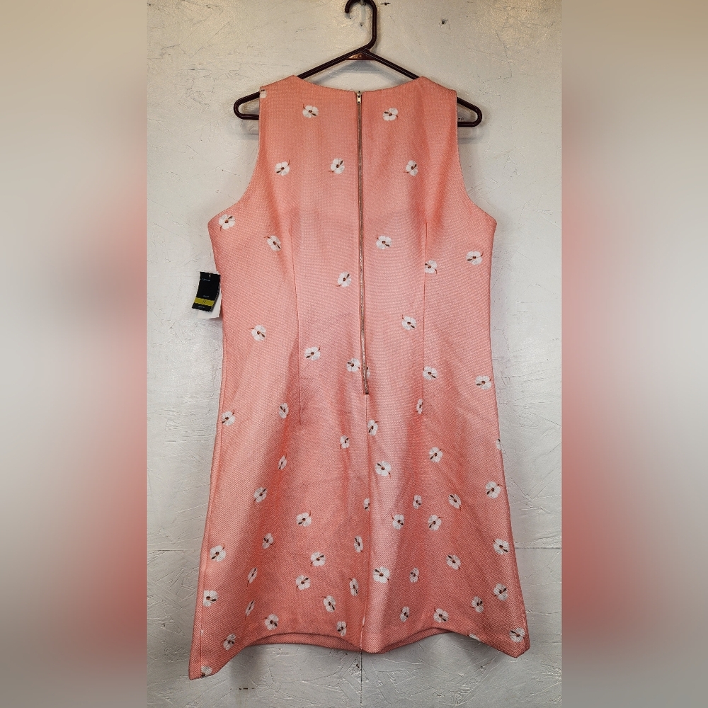 NWT Gabby Skye Pink Flamingo Sheath V‎ Neck  Sleeveless Dress Size 14 - Picture 2 of 5